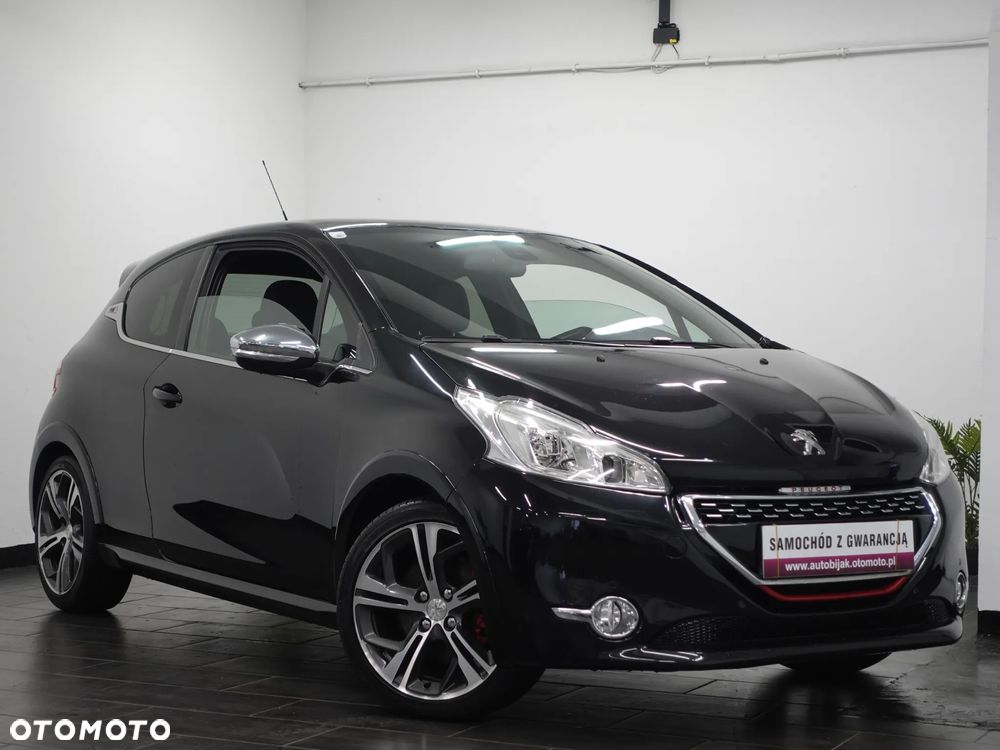 Peugeot 208 GTI 200 THP - 11