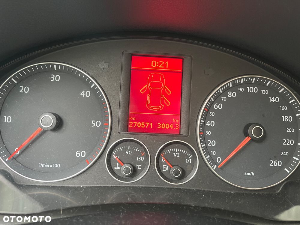 Volkswagen Golf V 1.9 TDI Comfortline - 10
