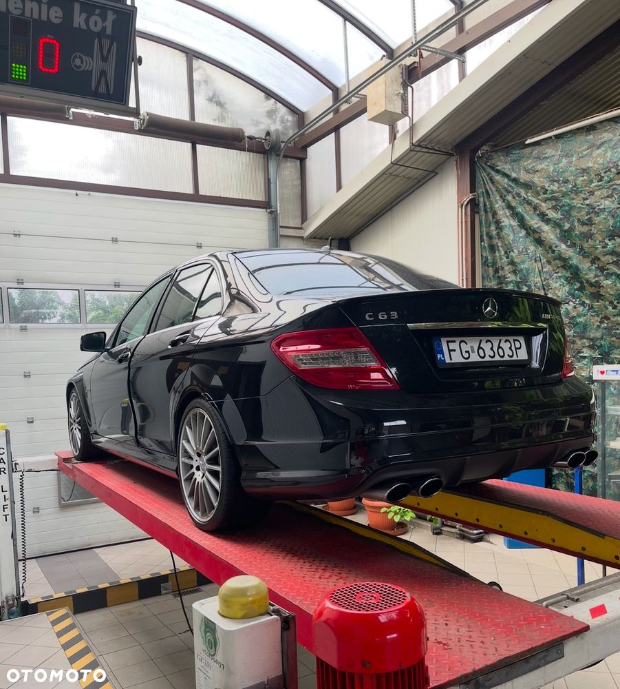 Mercedes-Benz Klasa C 63 AMG AMG SPEEDSHIFT MCT - 7