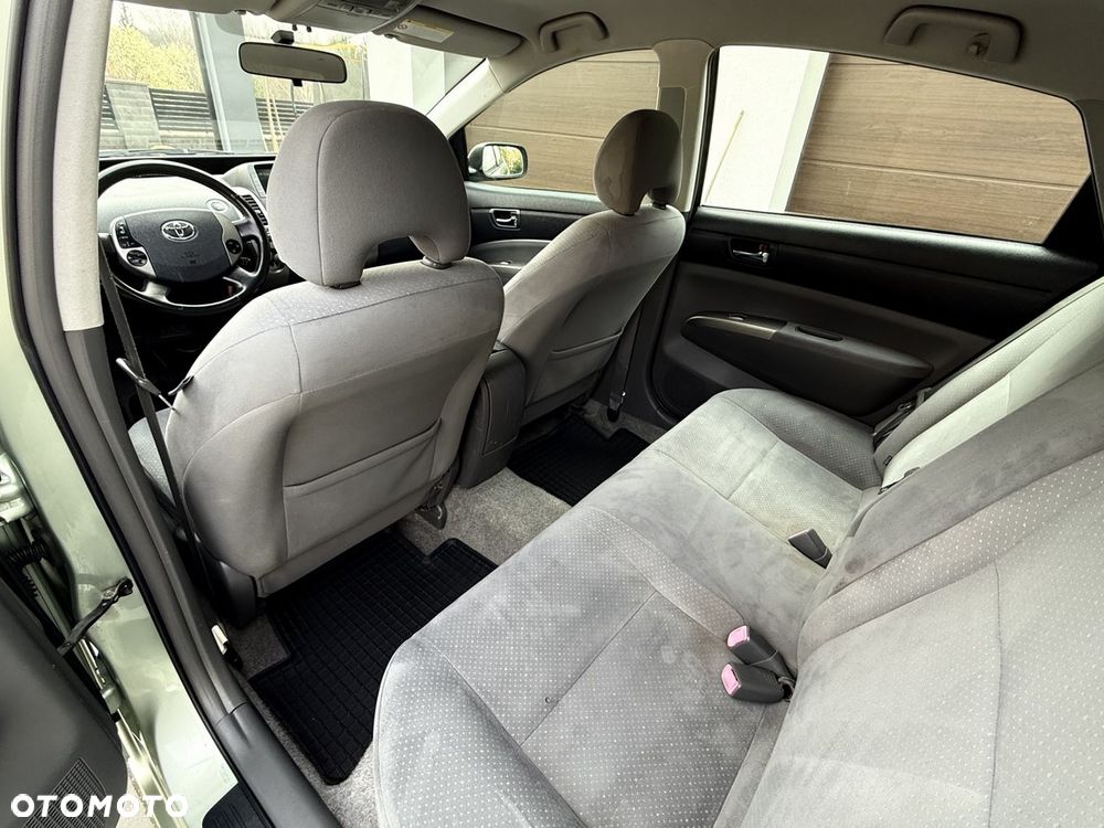 Toyota Prius 1.5 VVT-i Sol - 17