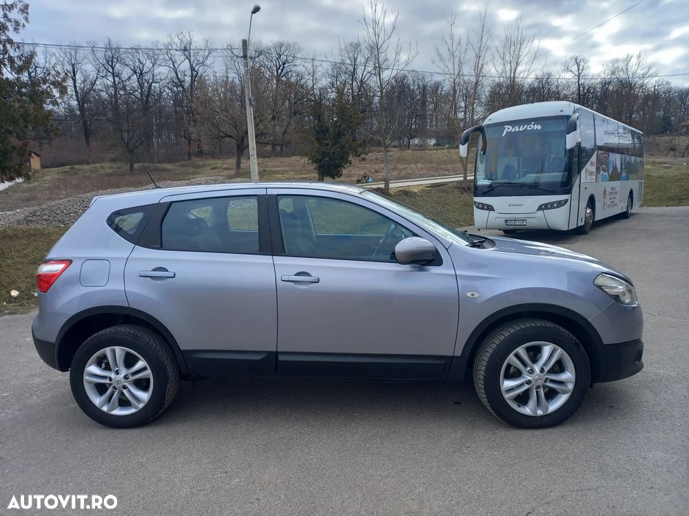 Nissan Qashqai 1.6 DCI DPF Start/Stop acenta - 17