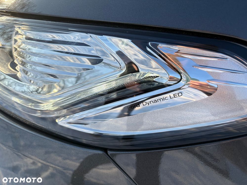 Ford Mondeo ver-2-0-tdci-titanium - 19