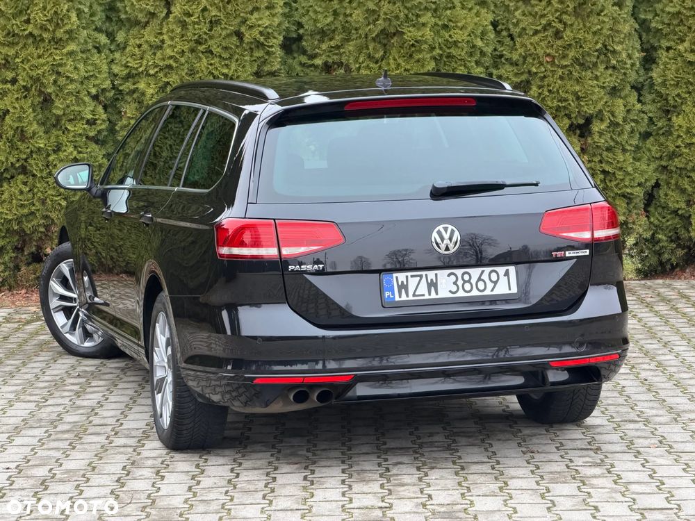 Volkswagen Passat - 11