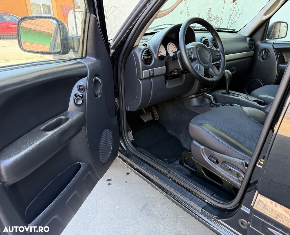 Jeep Cherokee 2.8 CRD Renegade - 5