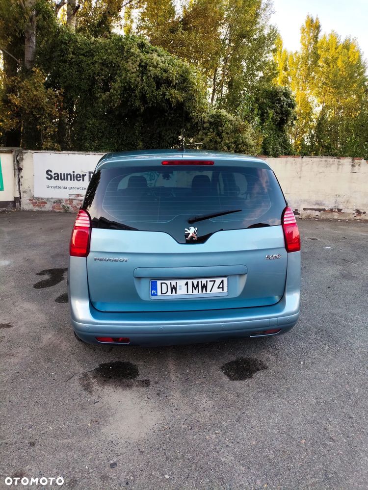 Peugeot 5008 HDI FAP 110 EGS6 Premium - 3