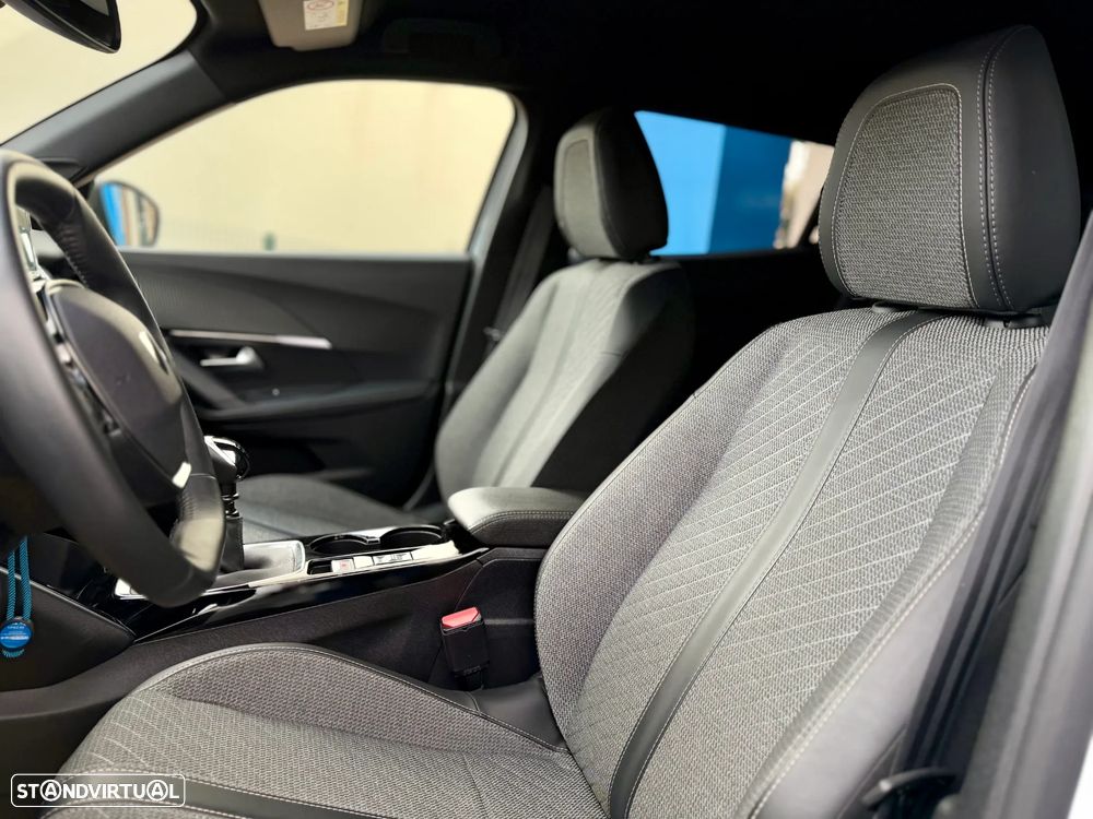 Peugeot 2008 1.2 PureTech Allure Pack - 13