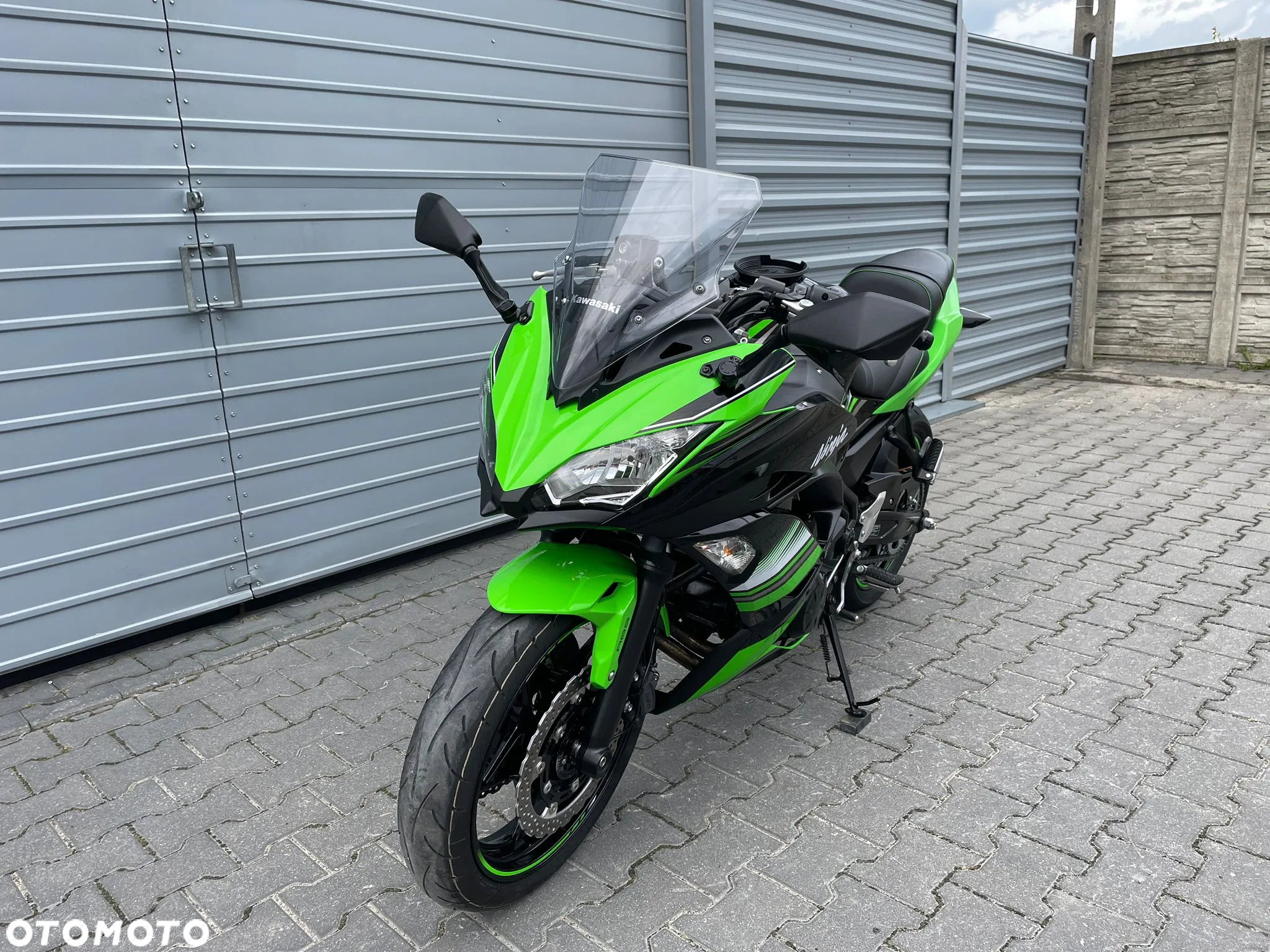 Kawasaki Ninja - 7