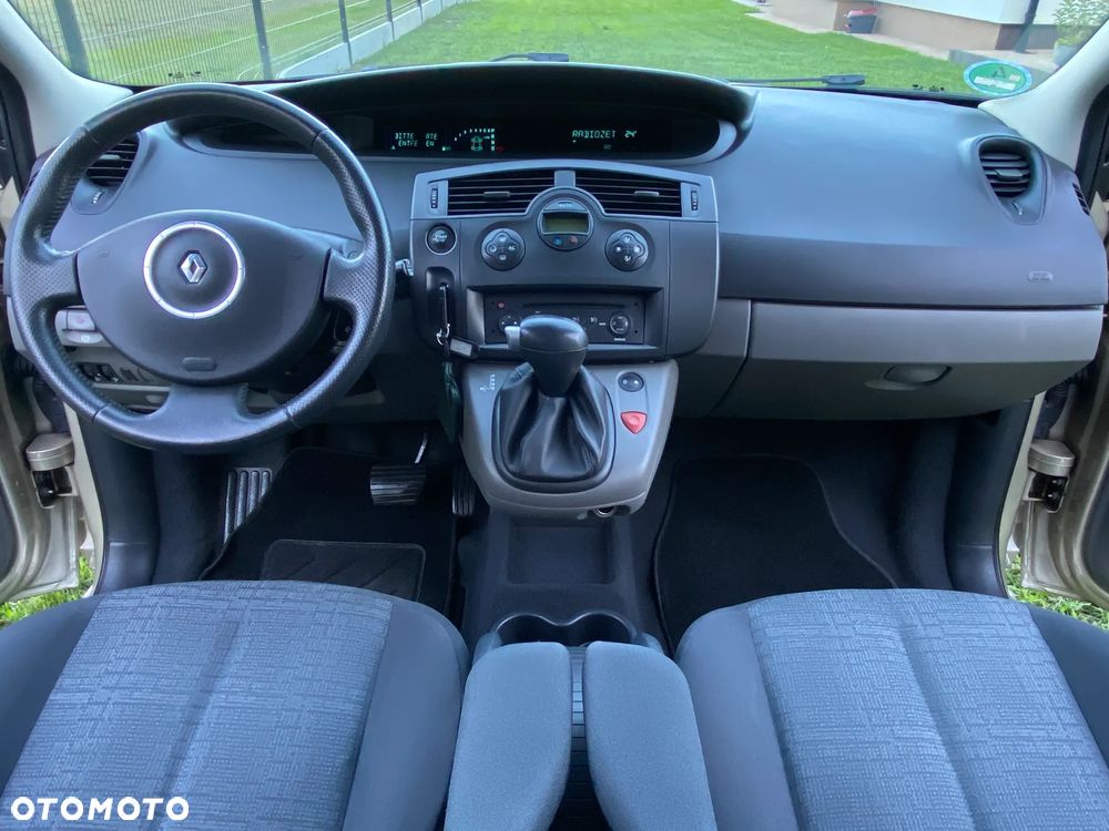 Renault Scenic 1.6 16V Authentique - 25