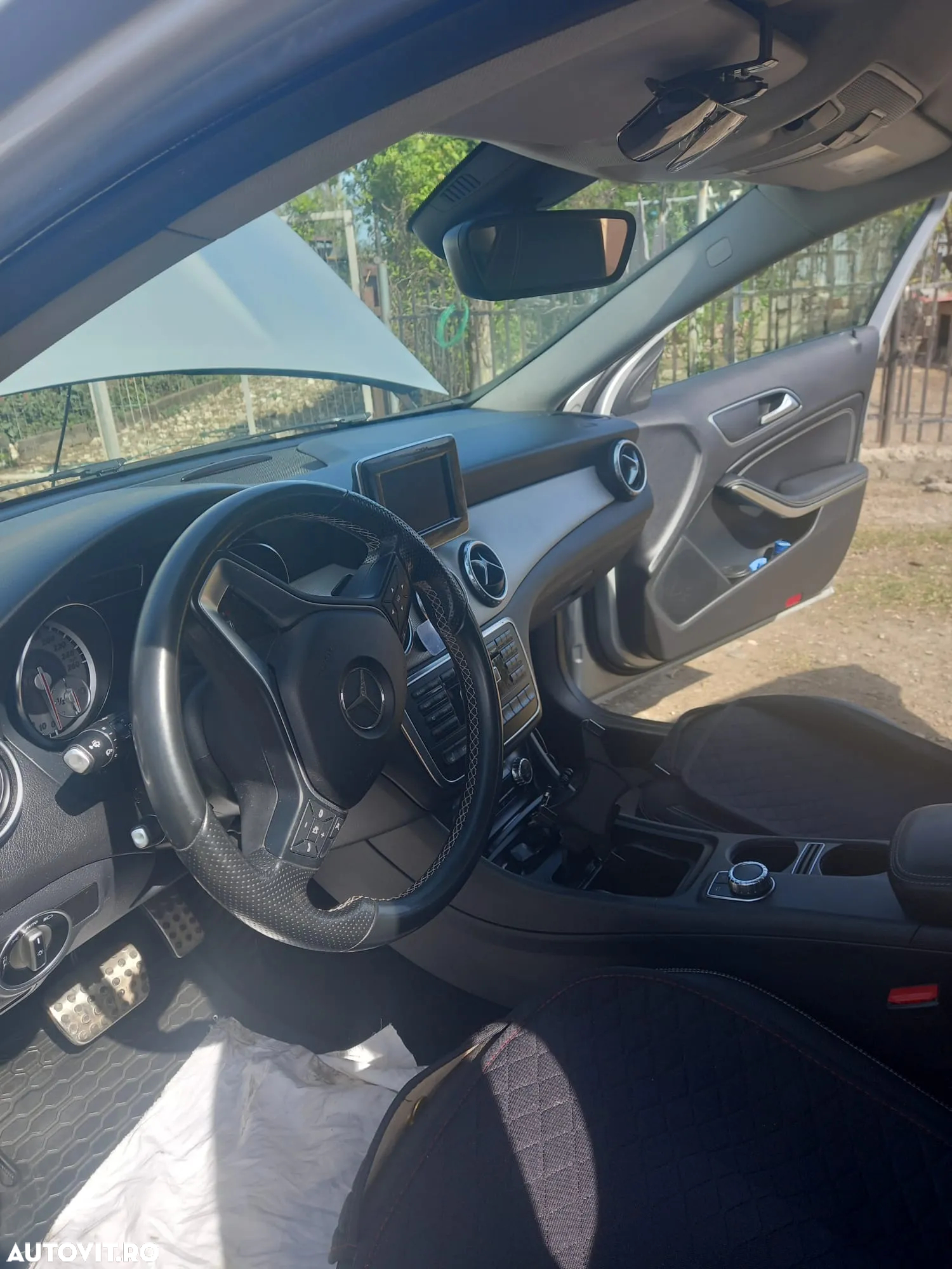 Mercedes-Benz GLA 200 d 4MATIC Aut. - 15