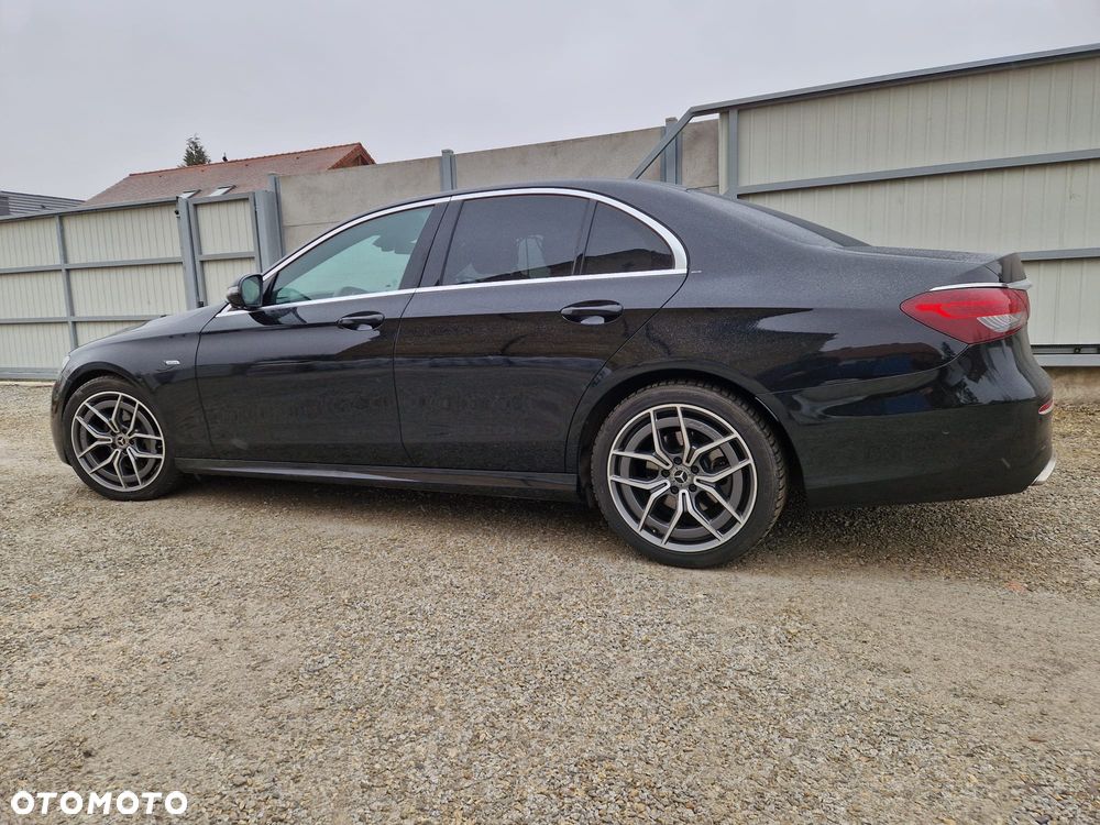 Mercedes-Benz Klasa E 220 d AMG - 3