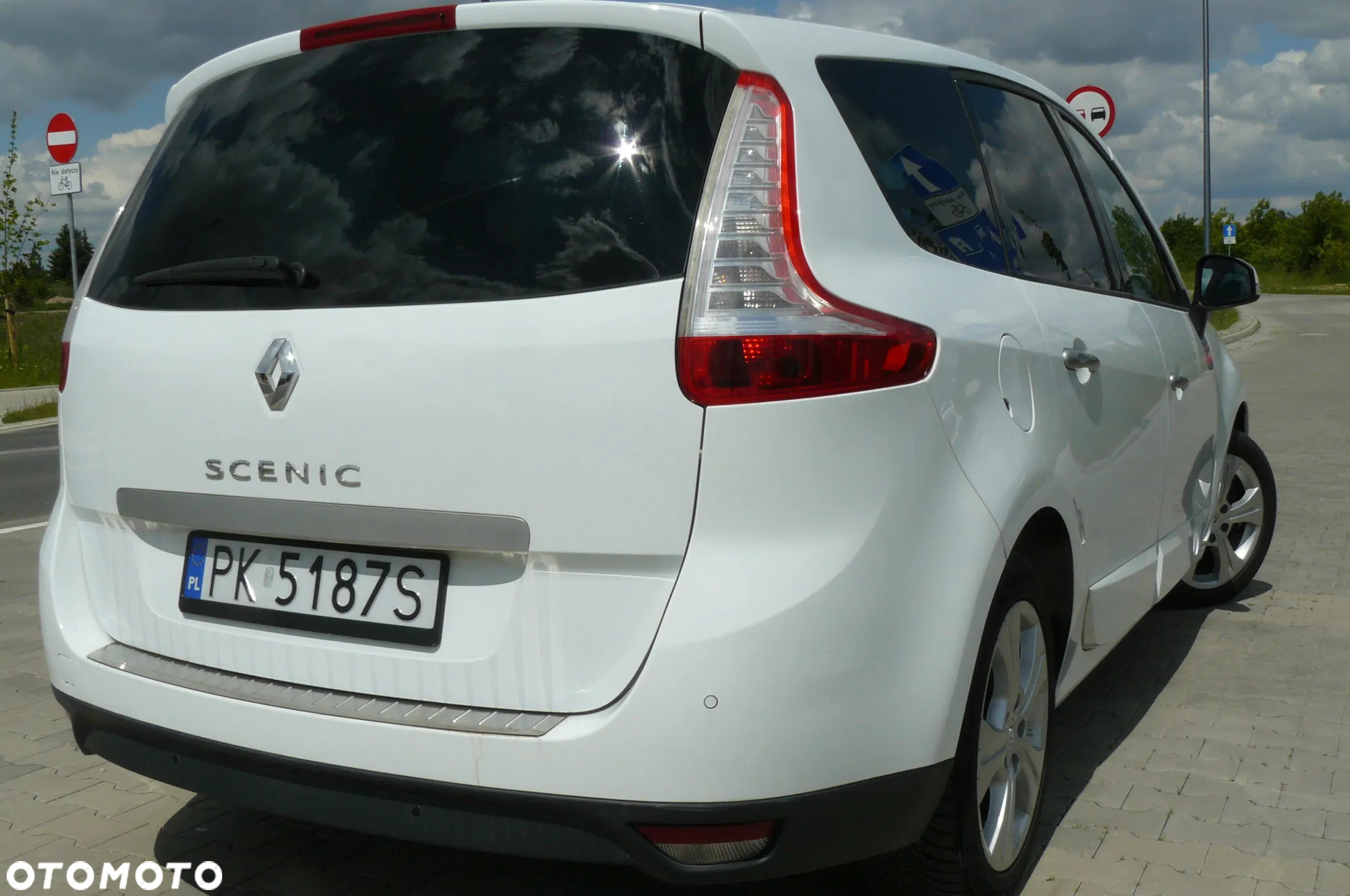 Renault Grand Scenic - 14