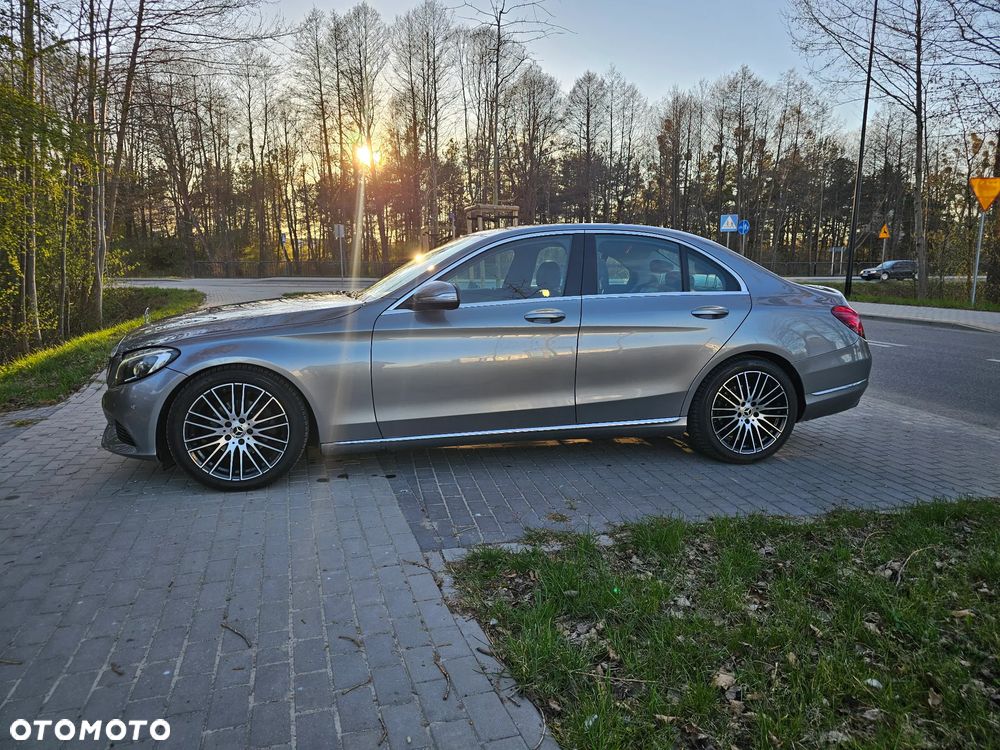 Mercedes-Benz Klasa C 180 7G-TRONIC - 30
