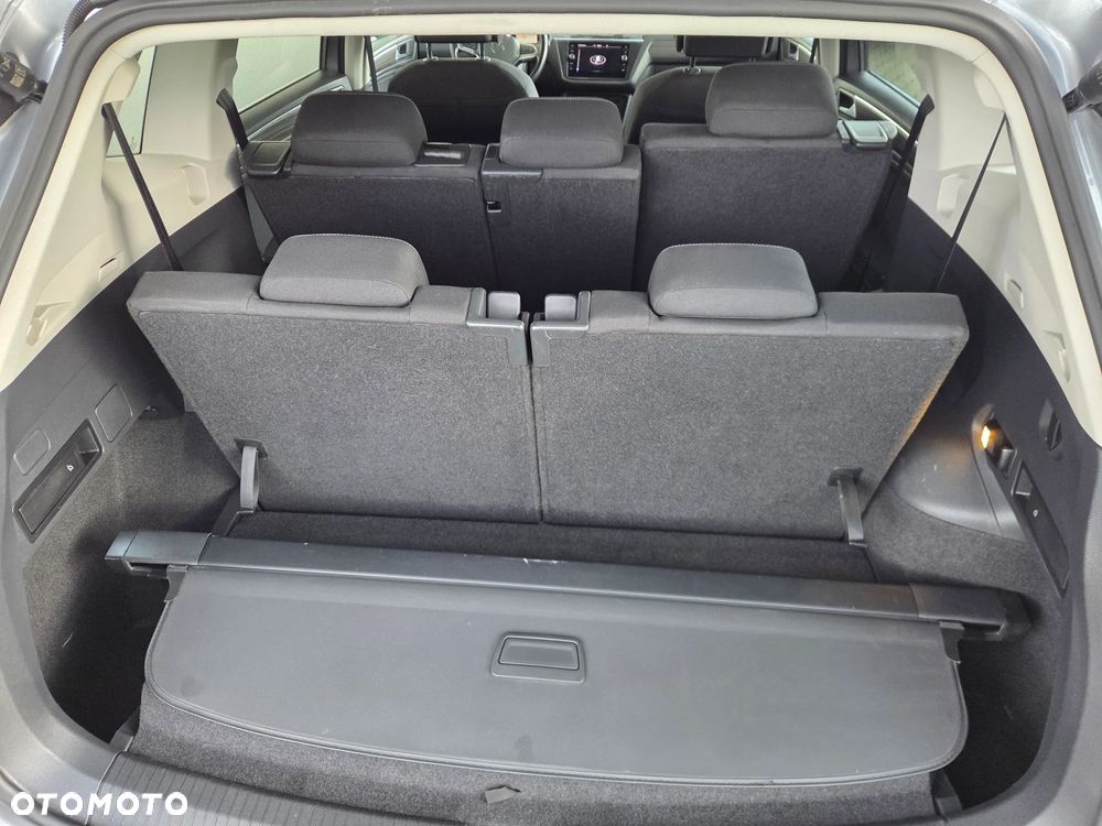 Volkswagen Tiguan Allspace - 12