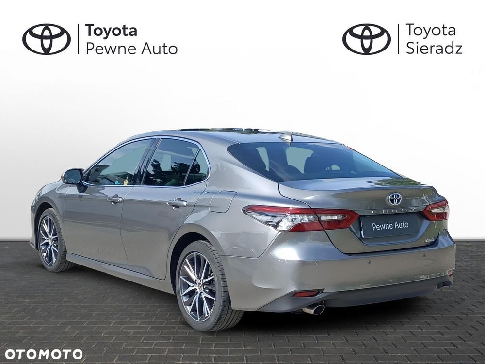 Toyota Camry 2.5 Hybrid Executive CVT - 8