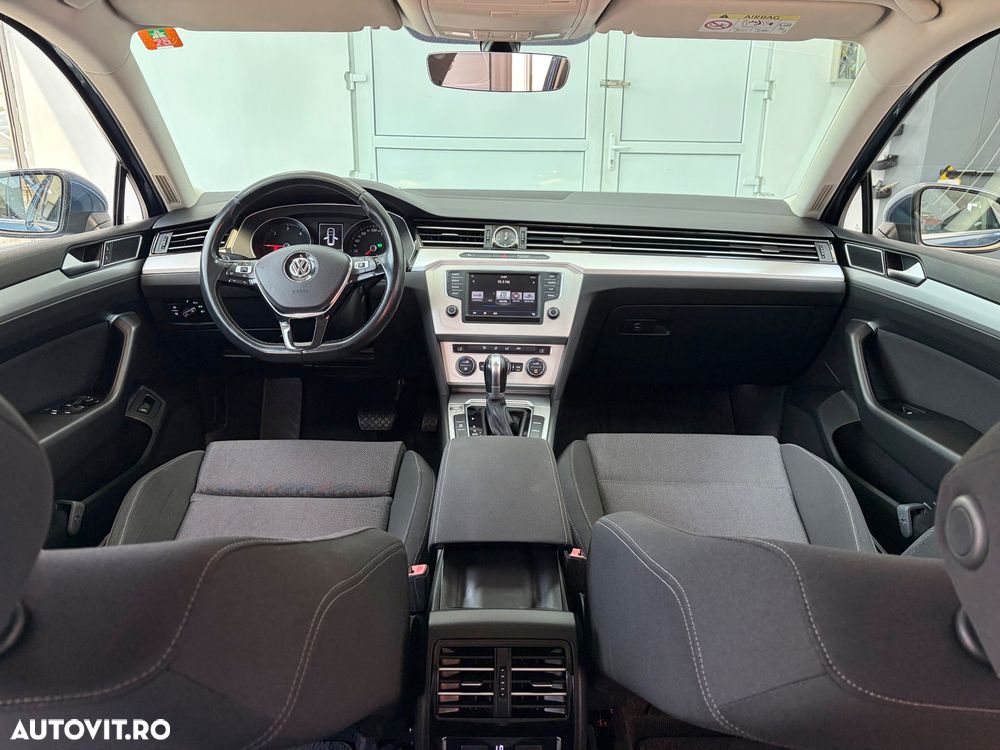 Volkswagen Passat 2.0 TDI DSG Comfortline - 4