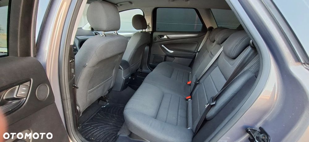 Ford Mondeo 2.0 TDCi Titanium - 21