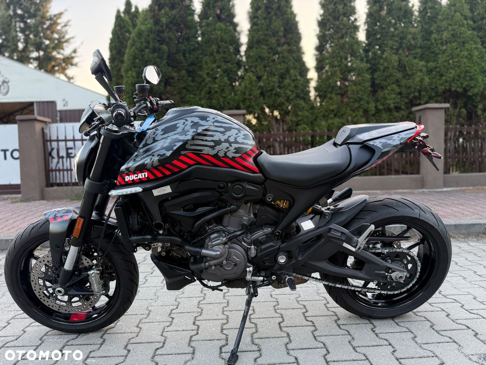 Ducati Monster - 23