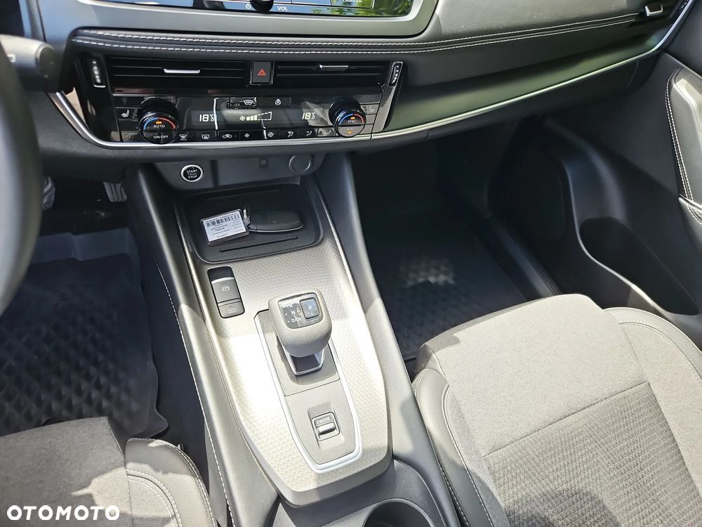 Nissan Qashqai 1.3 DIG-T MHEV N-Connecta Xtronic - 16