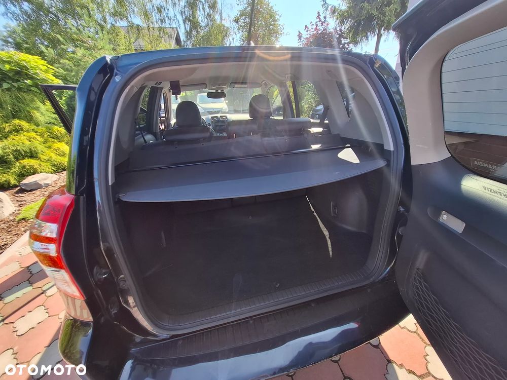 Toyota RAV4 2.0 4x4 Sol - 27