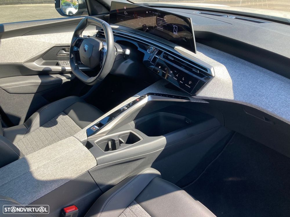 Peugeot 3008 1.2 Hybrid Allure e-DCS6 - 7