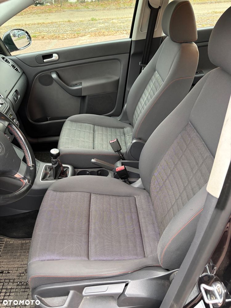 Volkswagen Golf 1.6 Comfortline - 7