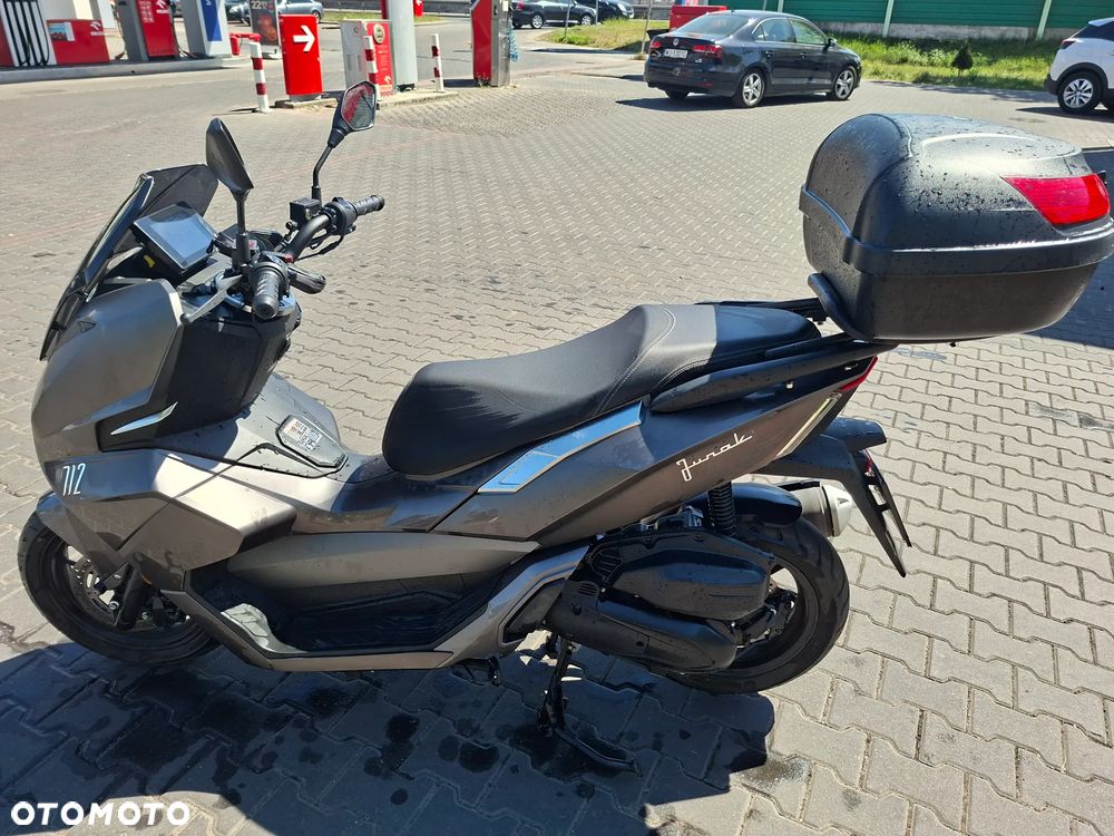 Junak 712 - 1