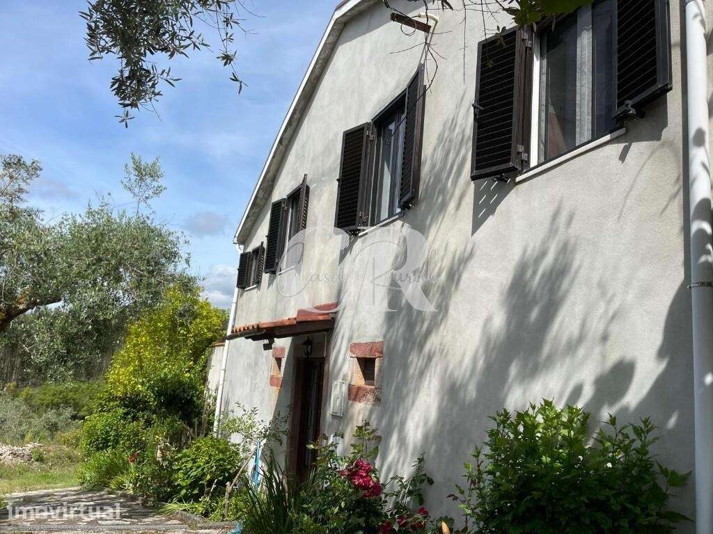 Encantadora Casa em Pedra com 3 Quartos, Jardins e Vistas – perto de S - Grande imagem: 4/48