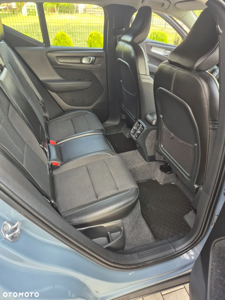 Volvo XC 40 D3 SCR AWD Momentum - 11