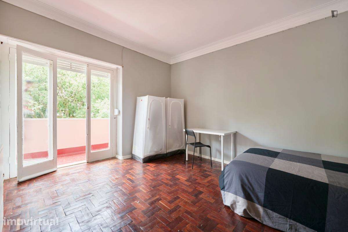 Quarto - localizado em Entrecampos Lisbon - Grande imagem: 5/29