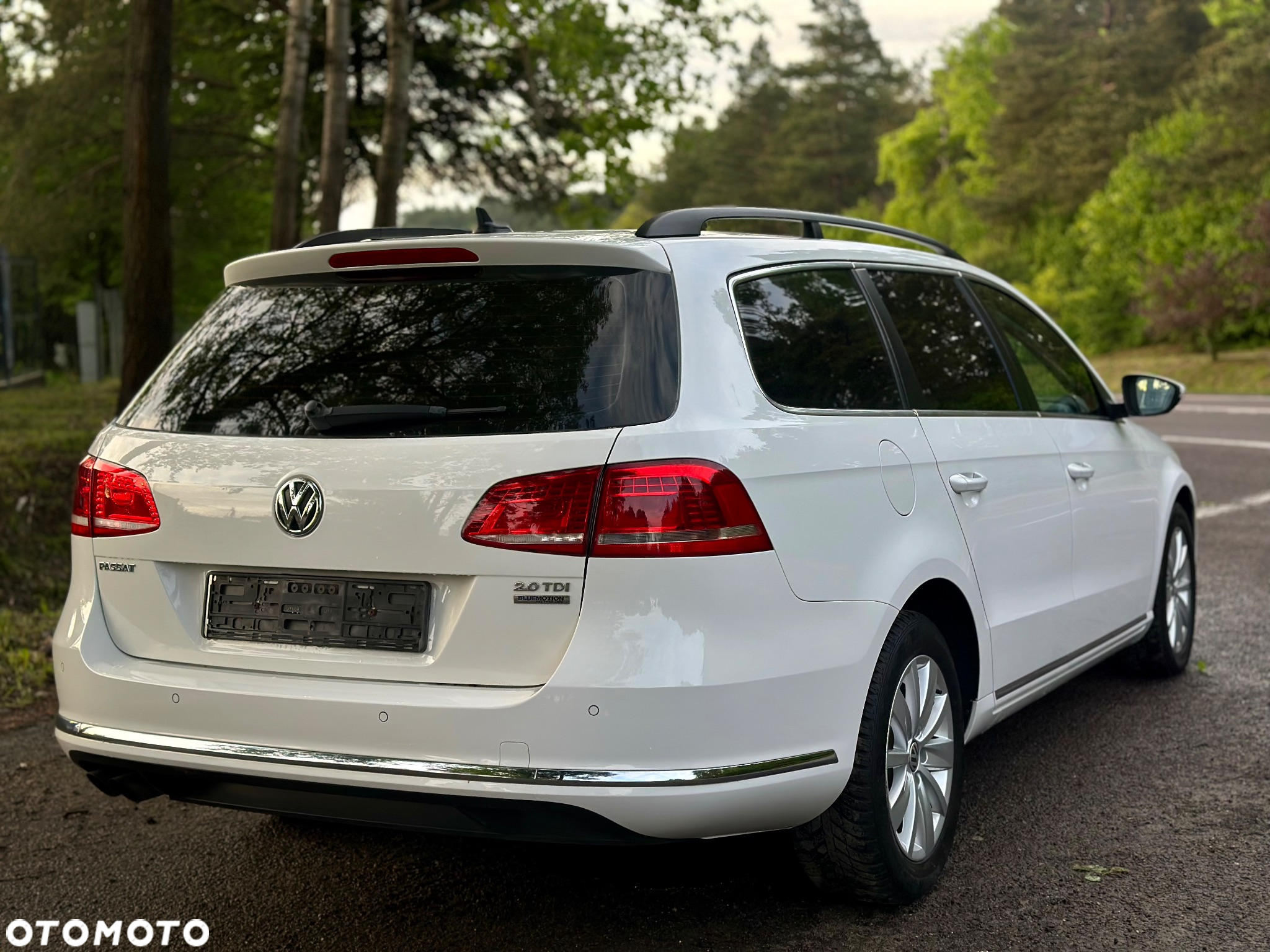 Volkswagen Passat 2.0 TDI Highline DSG - 8