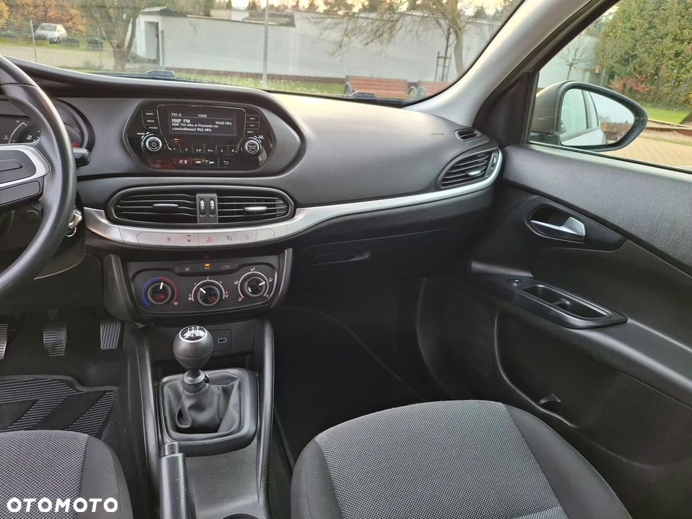Fiat Tipo 1.4 16v Easy EU6d - 23