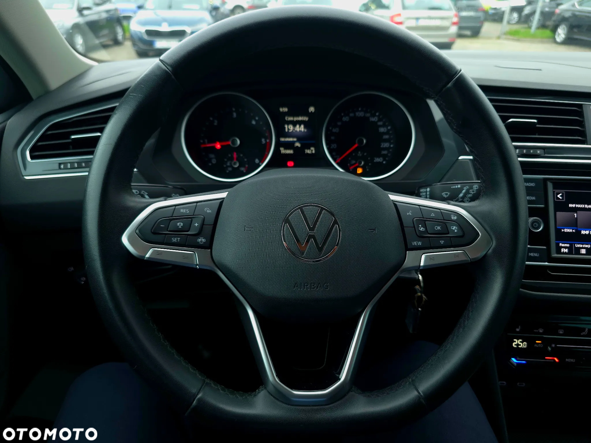 Volkswagen Tiguan 2.0 TDI SCR Life - 16