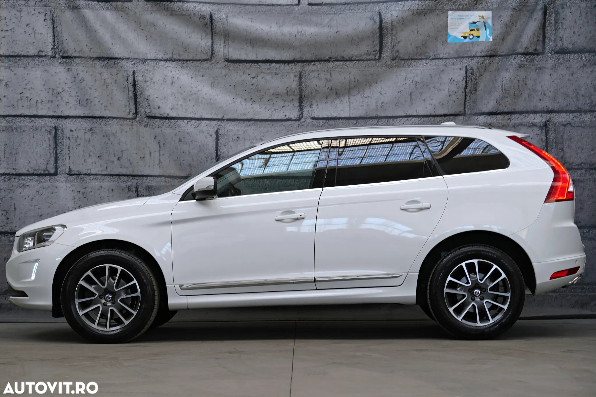 Volvo XC 60 D4 Geartronic Summum - 4