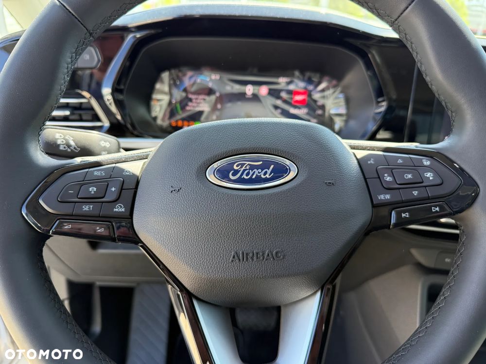 Ford Tourneo Connect Grand - 17