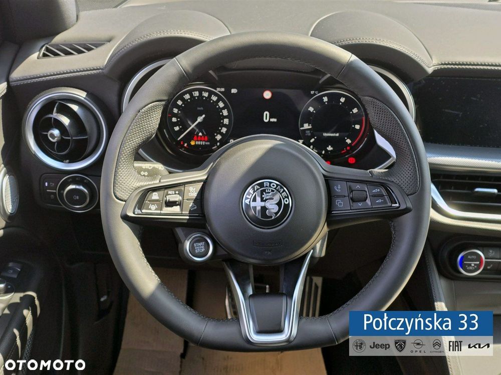 Alfa Romeo Stelvio - 31