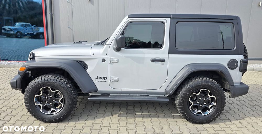 Jeep Wrangler - 6