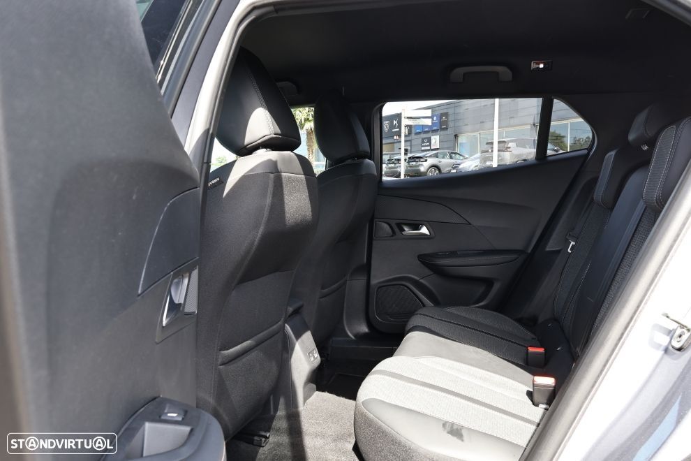 Peugeot 2008 1.2 Hybrid Allure e-DCS6 - 17