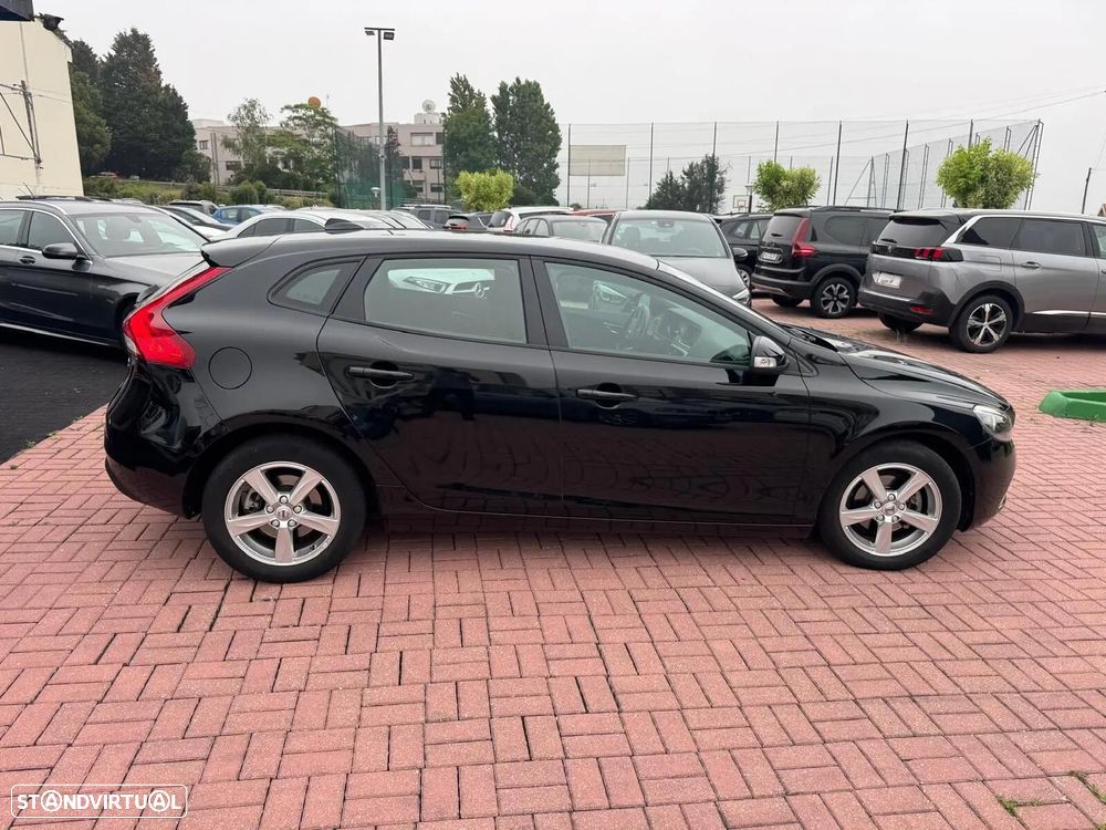 Volvo V40 2.0 D2 Kinetic - 14