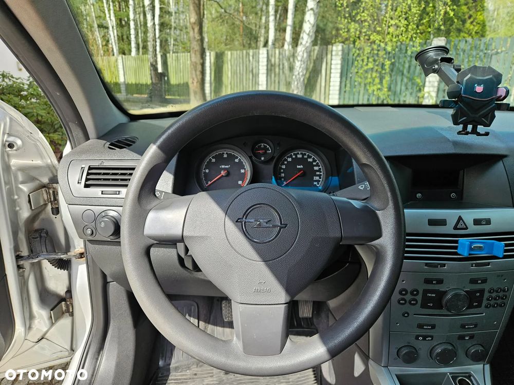 Opel Astra 1.3 CDTI - 8