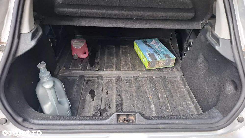 Renault Clio 1.5 dCi Life - 10