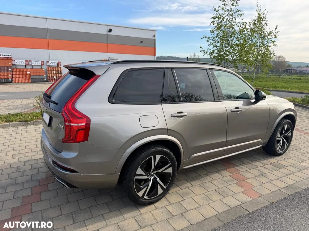 Volvo XC 90 - 8
