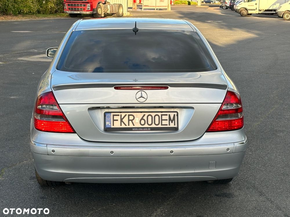 Mercedes-Benz Klasa E - 7