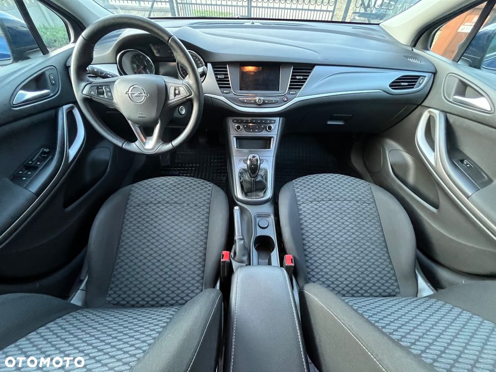 Opel Astra - 24