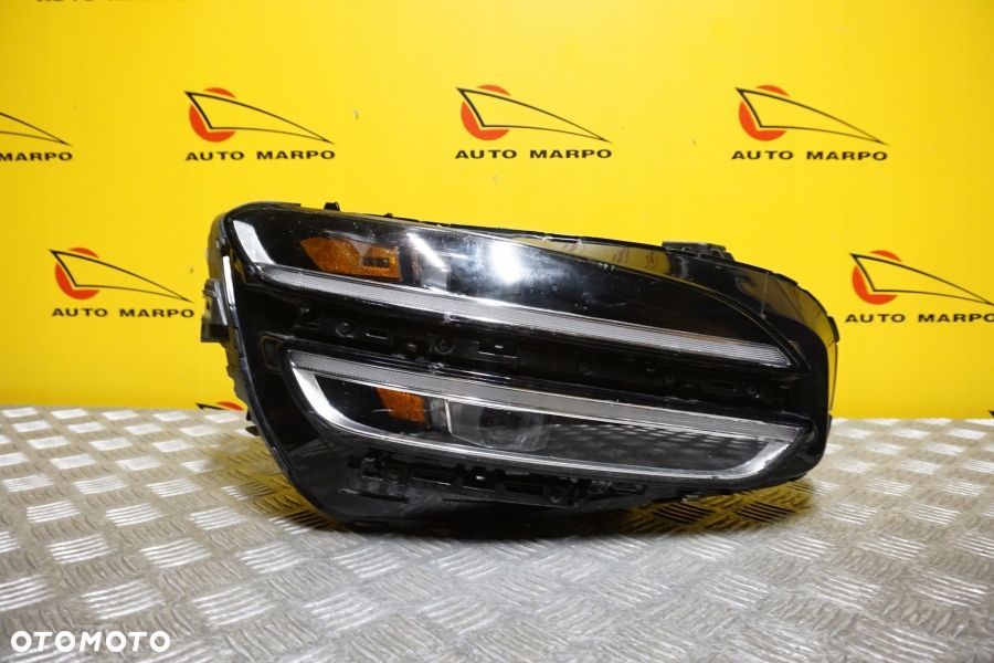 HYUNDAI GENESIS G70 2022- REFLEKTOR LAMPA FULL LED PRAWA (HL3R) USA - 2