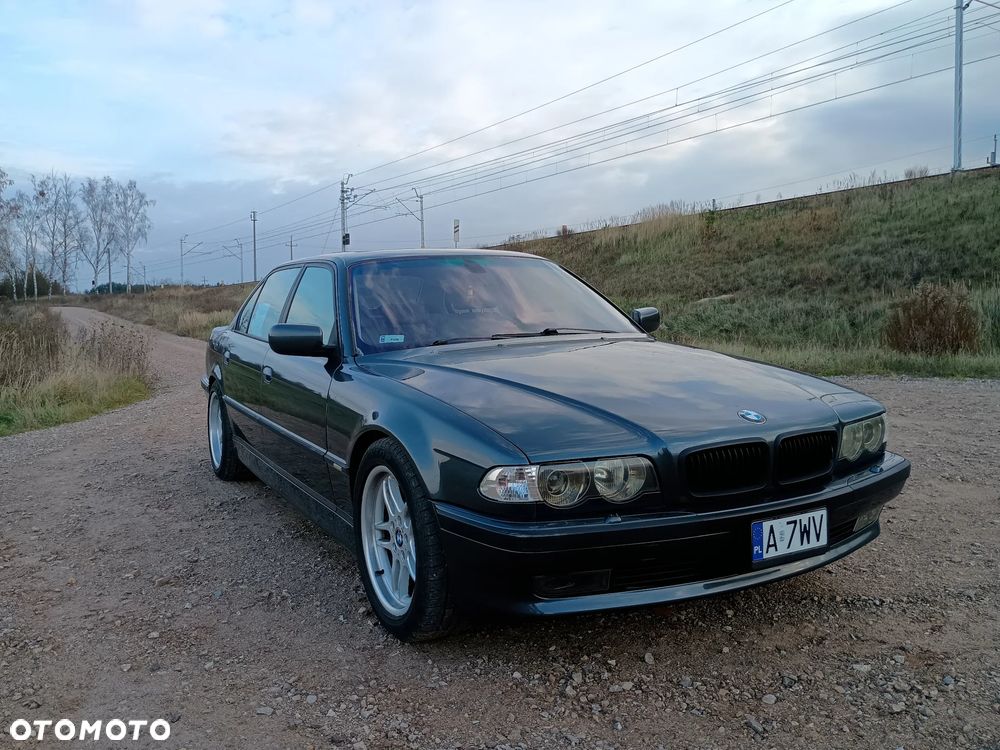 BMW Seria 7 740iL - 1