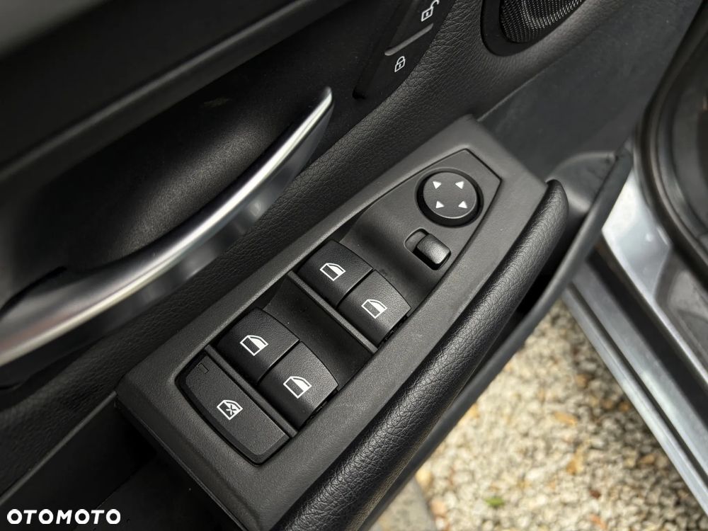 BMW Seria 2 220i Sport-Aut Advantage - 36