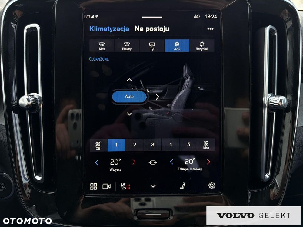 Volvo XC 40 - 18