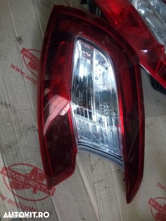 Stop Peugeot 308 2014 stanga dreapta pe aripa 2014 Cod Original 9677817580 - 2