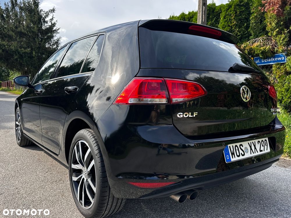 Volkswagen Golf 2.0 TDI BlueMotion Technology Lounge - 39
