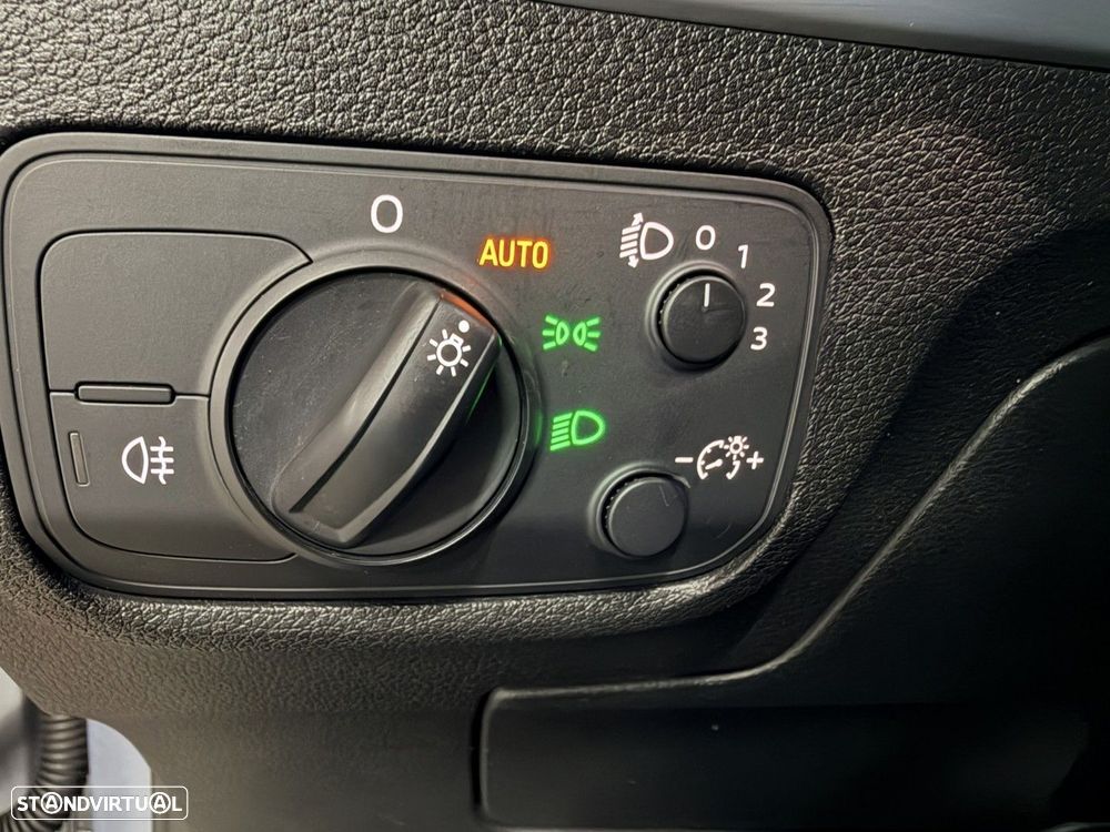 Audi Q2 1.0 TFSI Design - 16